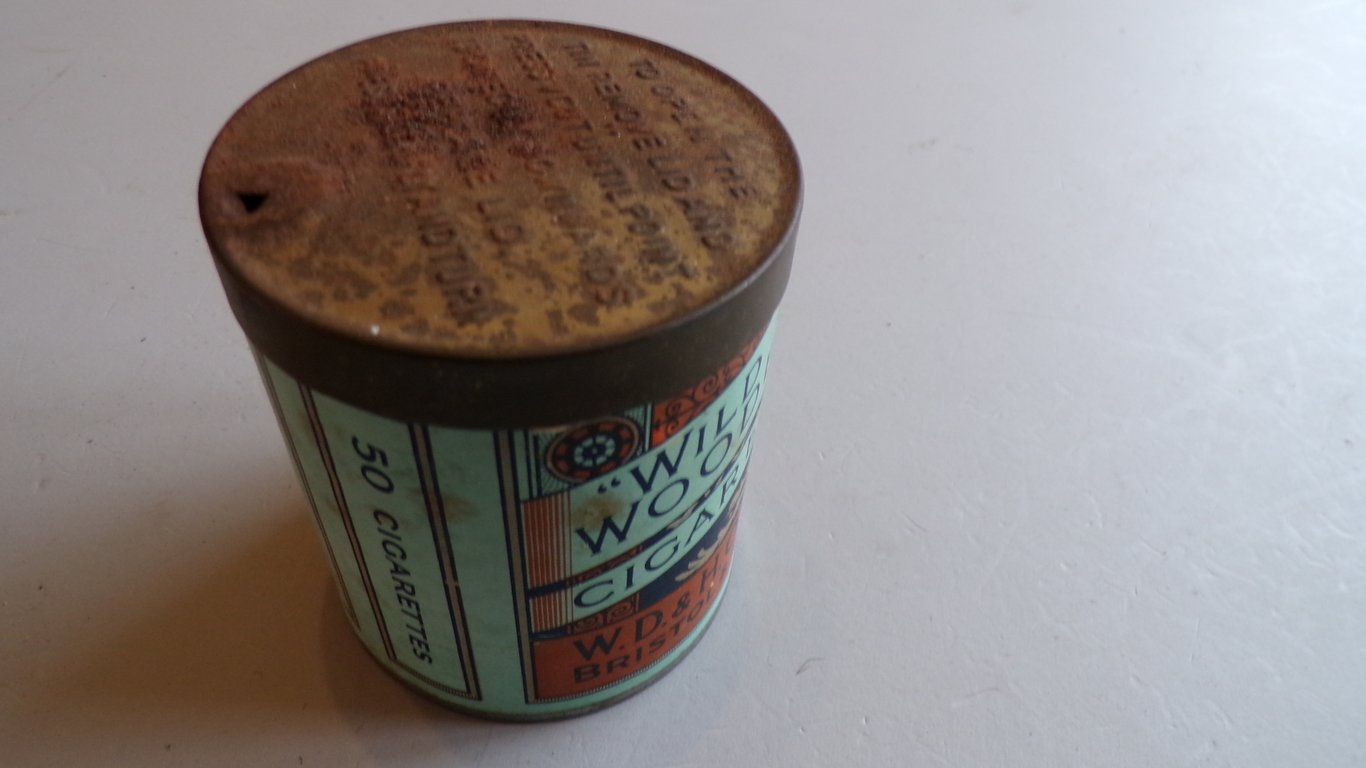 Wild Woodbine cigarettes from London, a full tin