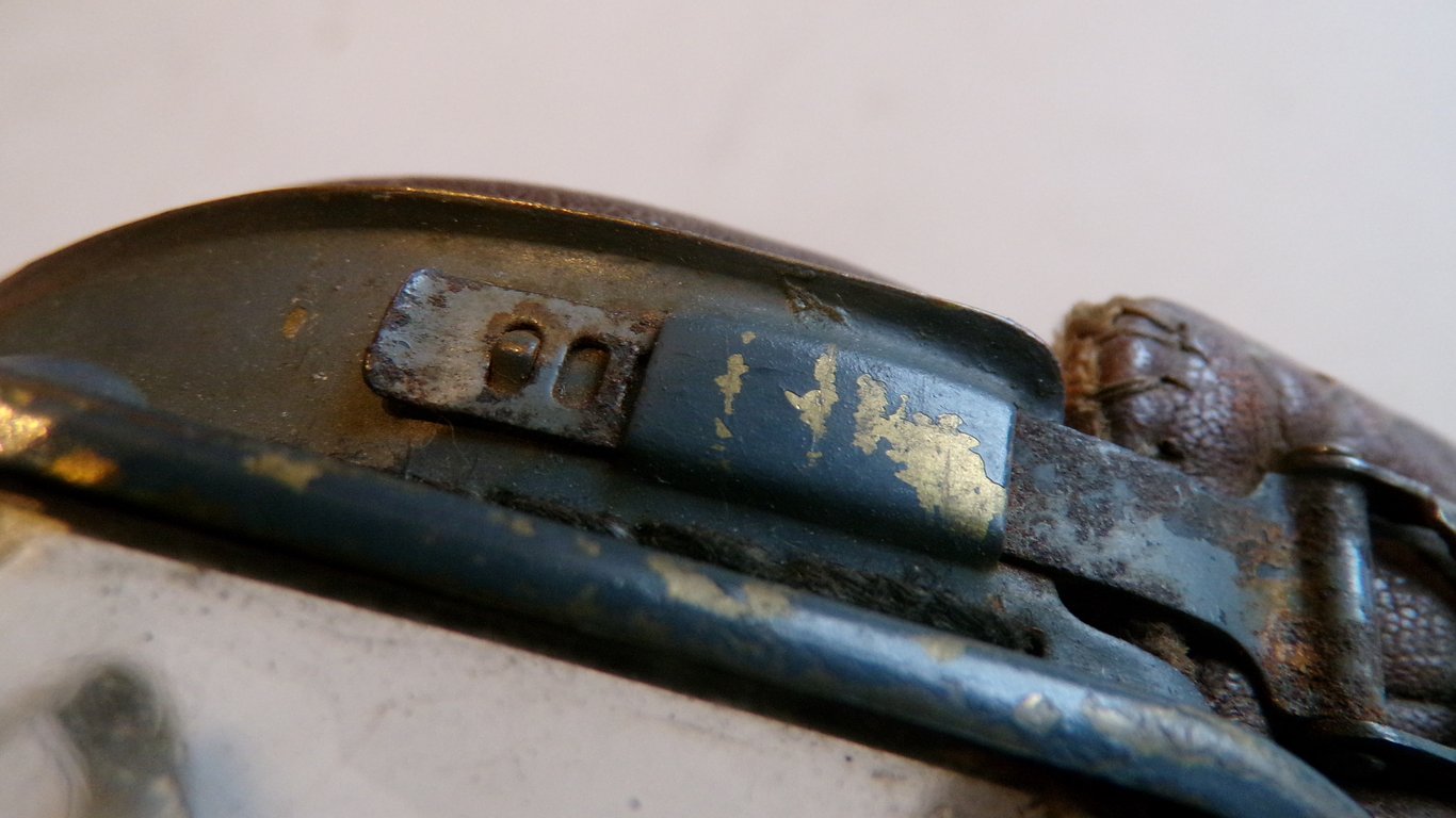 British RAF Mk VIII Flying Goggles – A.M Marked