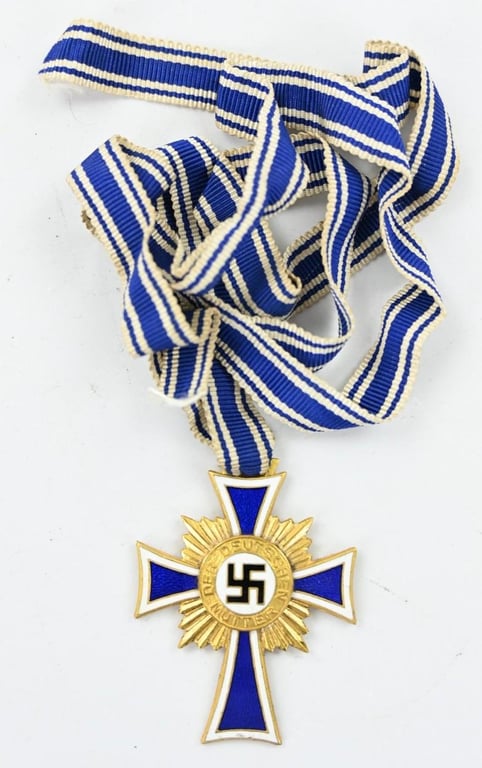 German Mother's Cross in Gold with case