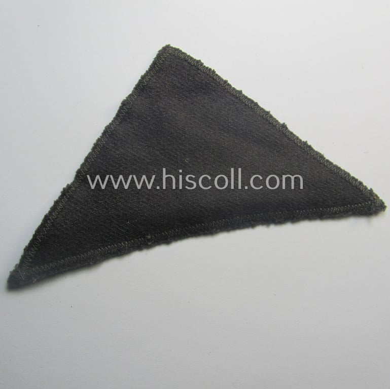 German Red Cross (ie. 'Deutsches Rotes Kreuz' or 'DRK') related, EM- (ie. NCO-) type, greyish-coloured- and/or (typically) triangular-shaped arm-eagle as executed in the neat 'BeVo'-weave pattern entitled: 'Göttingen-Land'