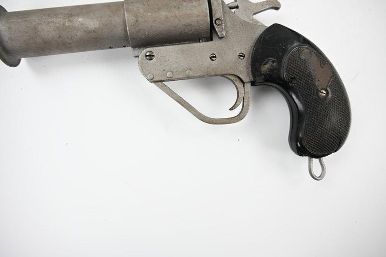 British WW2 Flare Pistol No.1 MK5 Flare Pistol with Leather Holster