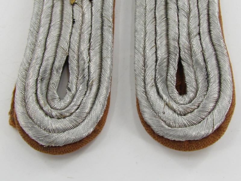 Luftwaffe Oberleutnant construction troops shoulder boards