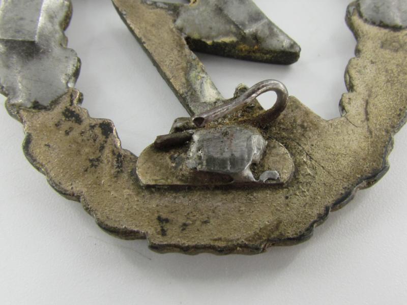 Luftwaffe Ground Assault Badge ( Juncker )