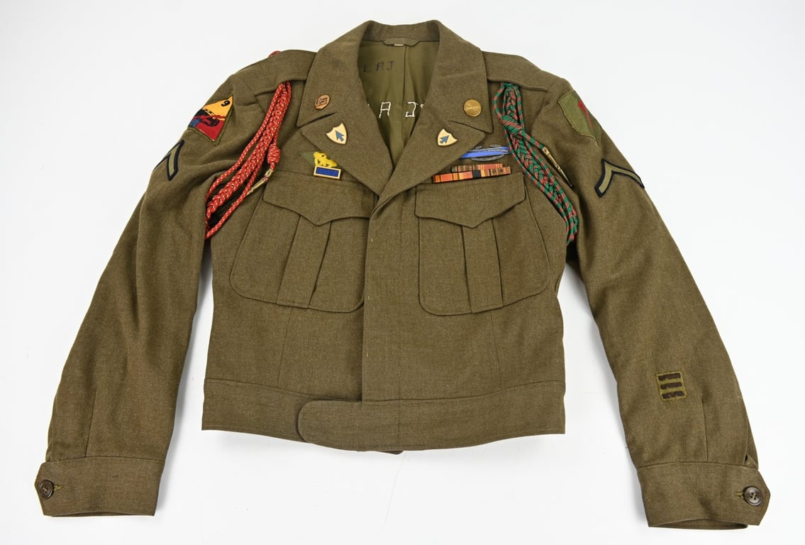 US WW2 Named Ike Jacket '9th Armoured Division'