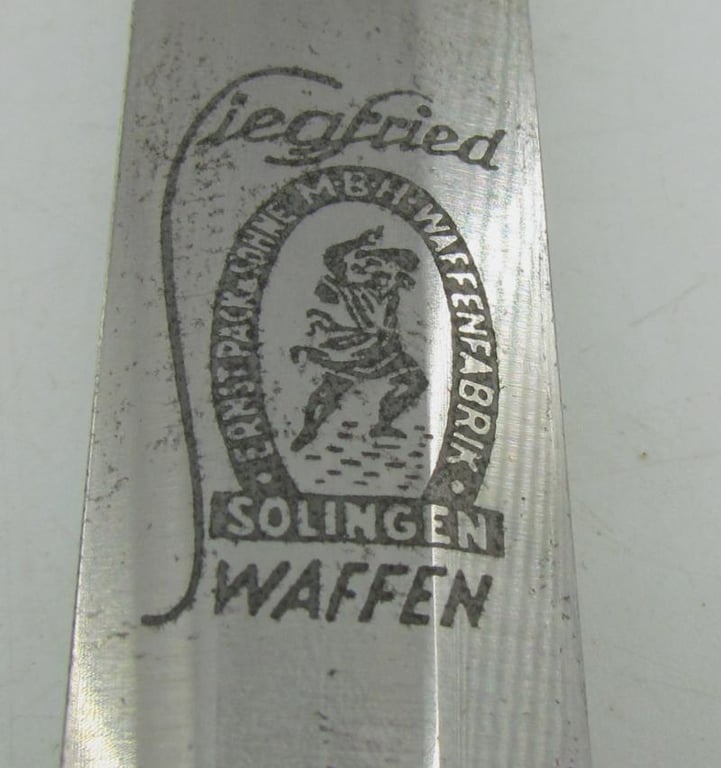 Luftwaffe Dagger by E. Pack Solingen