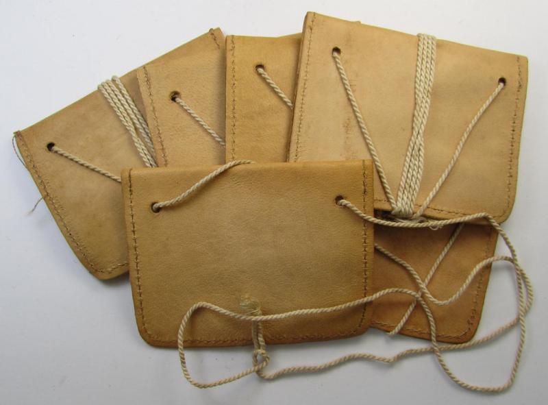 Superb, natural-coloured- and/or genuine leather-based, period pouch as was intended to store an ID-disc (ie. 'Tragetasche für Erkennungsmarke') being a 'virtually mint- ie. unissued' ie. never used example