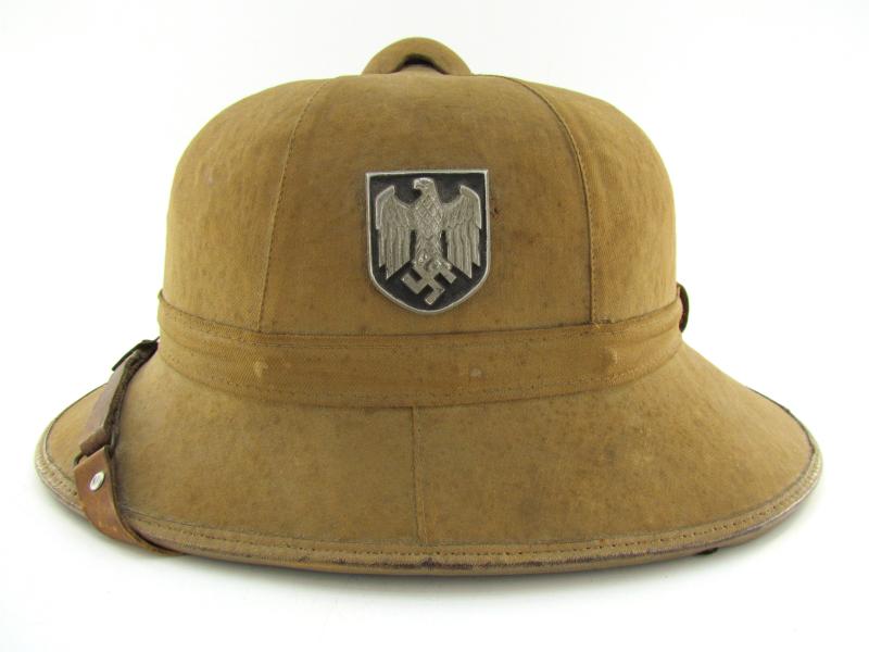 Wehrmacht Army (Heer) tropical ‘Afrikakorps’ first pattern pith helmet