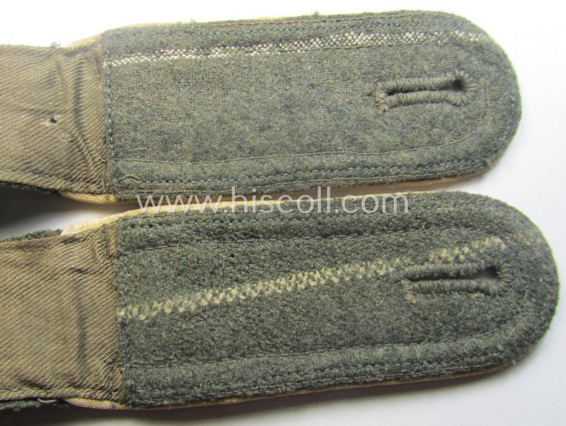 Pair of WH (Heeres), early- (ie. mid-) war-period- (ie. 'M40- o. M43'-) pattern NCO-type shoulderstraps as piped in the white-coloured branchcolour as was intended for an: 'Uffz. eines Infanterie-Rgts.'