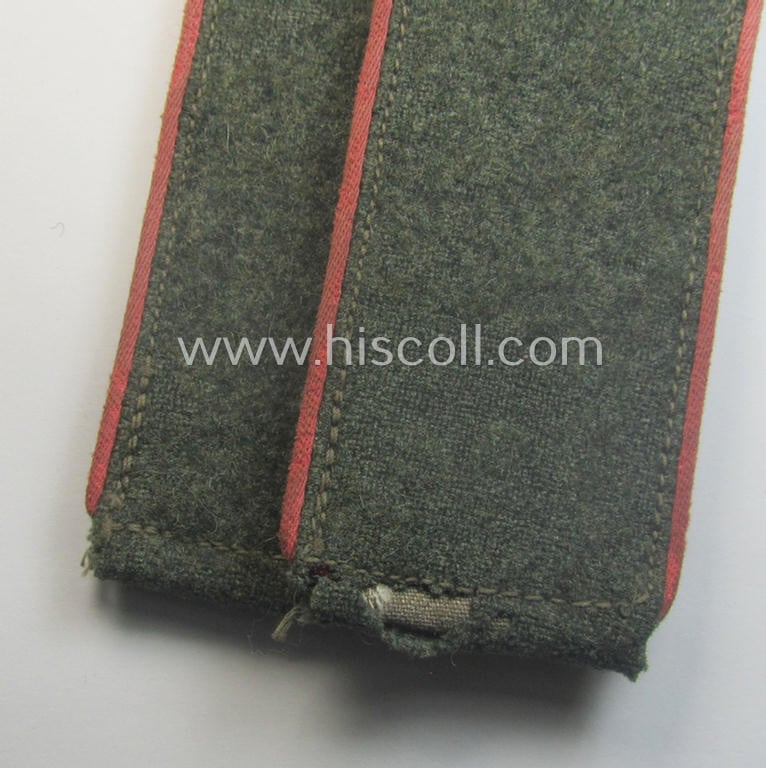 Pair of WH (Heeres) EM-type shoulderstraps: 'Soldat eines Panzer o. Panzerjäger-Abtlgs.'