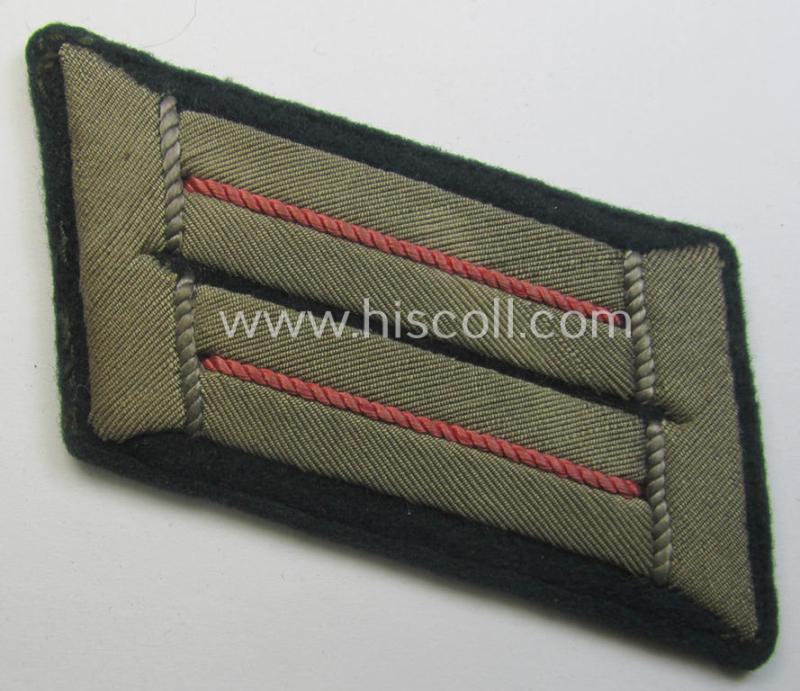 Pair of WH (Heeres) collar-tabs (ie. 'Kragenspiegel für Offiziere') as was piped in the bright-pink-coloured branchcolour as was intended for usage by an: 'Offizier der Panzer o. Pz-Jäger-Trpn.'