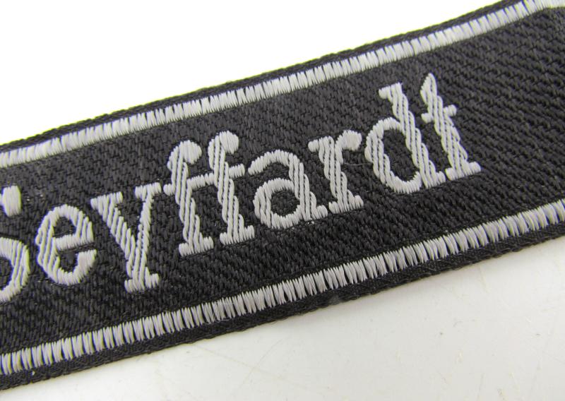 Waffen-SS Panzergrenadier Regiment "General Seyffardt" Bevo Cufftitle