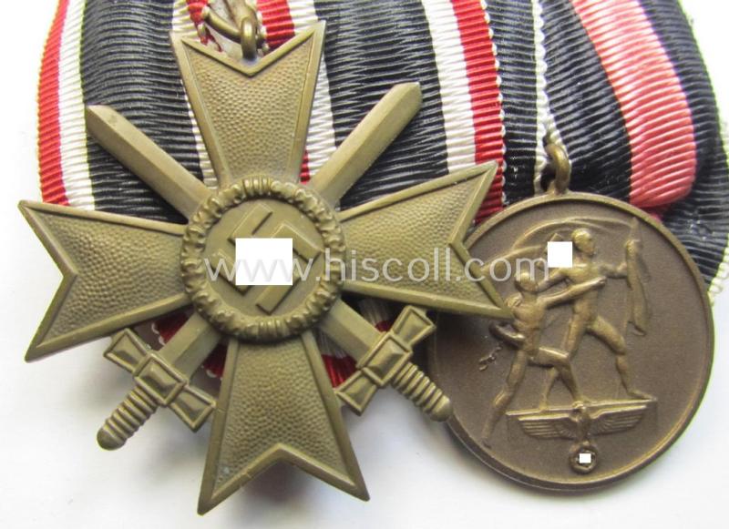 Attractive - and very nicely preserved! - 2-pieced WH (Heeres o. KM etc.) medal-bar (ie. 'Orden- o. Doppelspange') showing resp. a: 'KvK II. Kl. mit Schwertern' and a: Czech 'Anschluss'-medal