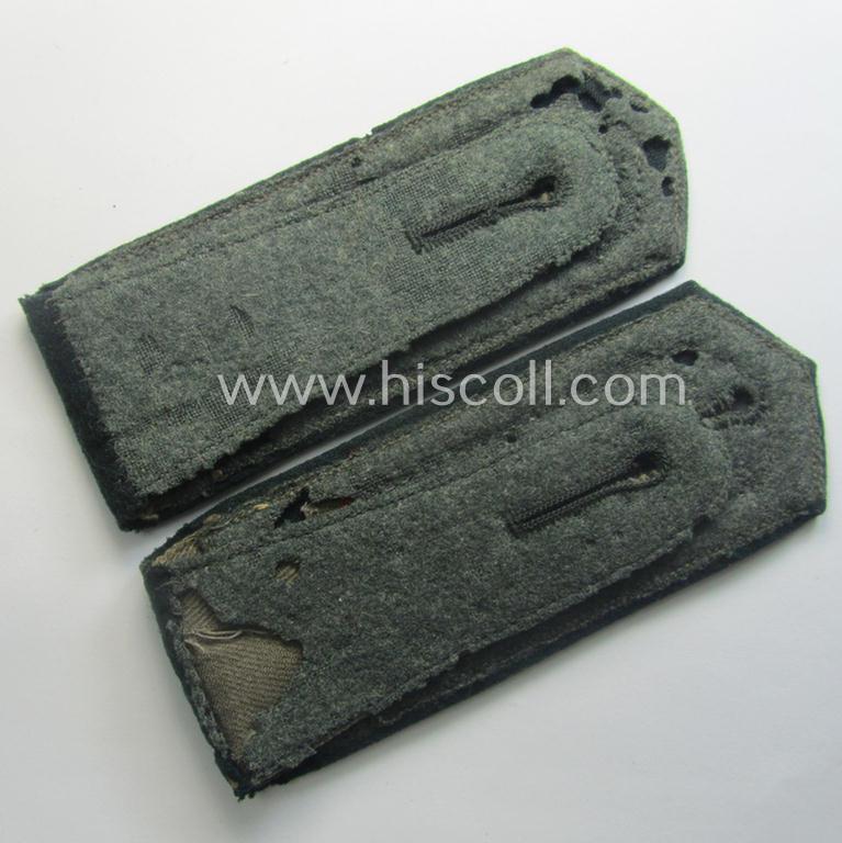 Minimally moth-damaged pair of WH (Heeres), neatly 'cyphered' ('M36'- ie. 'M40'-pattern and/or pointed-style) NCO-type shoulderstraps for an: 'Unterwachtmeister des Artillerie-Rgts. 34'