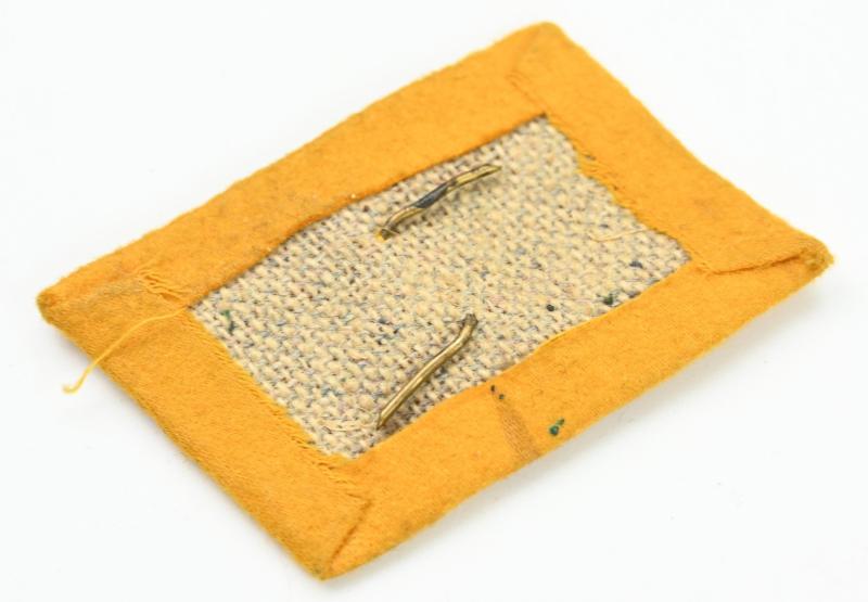 German LW Single Collar Tab