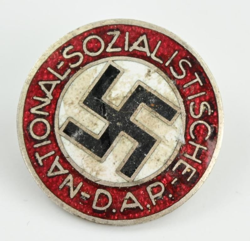 German NSDAP Party Member Badge 'M1/120'
