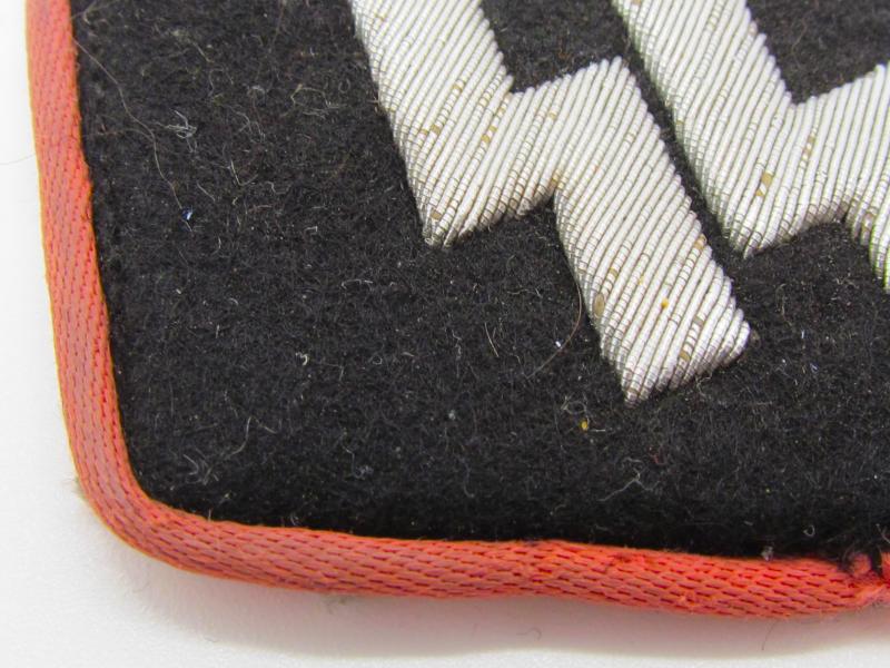 Waffen SS Panzer Oberscharführer collar taps...Rare!