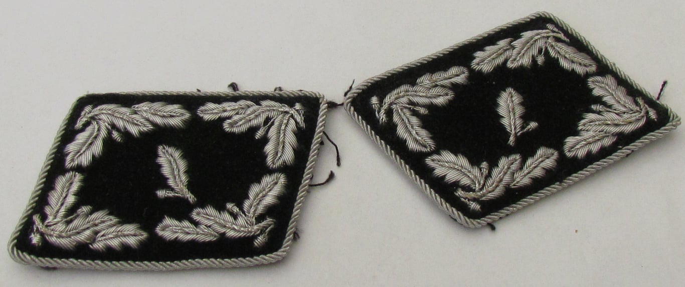 Rare Heer / Luftwaffe Forestry Service Forstamtmann / Forstmeister Collar Tabs – Black Velvet
