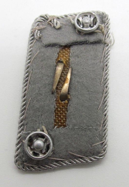 Deutsches Roten Kreuz (DRK) Collar Tab Set