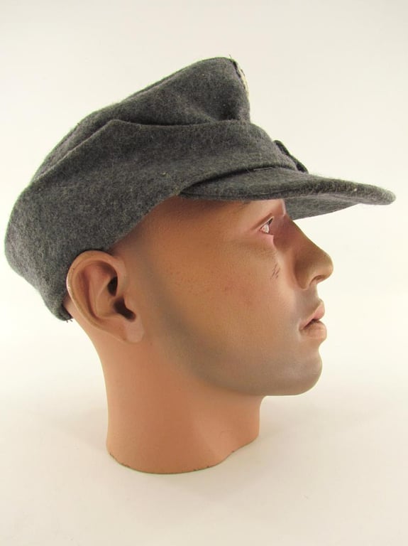 Luftwaffe M43 field cap ‘Einheitsfeldmütze’ with RBNr. 1944