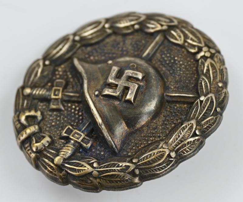 German Wound Badge in Black 1st pattern 'Legio Condor'
