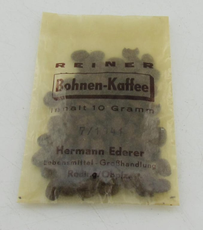 German small bag with coffee beans (1941)