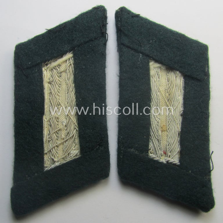 Truly used- and/or worn pair of WH (Heeres) officers'-type collar-tabs: 'Offizier der Kavallerie o. Aufkl.-Trpn.'