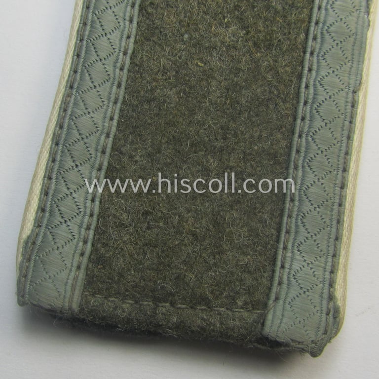 Neat - regrettably single but nevertheless scarcely encountered! - WH (Heeres) later-war period- (ie. 'simplified'- ie. 'M44- o. M45'-pattern-) NCO-type shoulderstrap as intended for - and clearly worn by! - an: 'Uffz. der Infanterie-Trpn.'