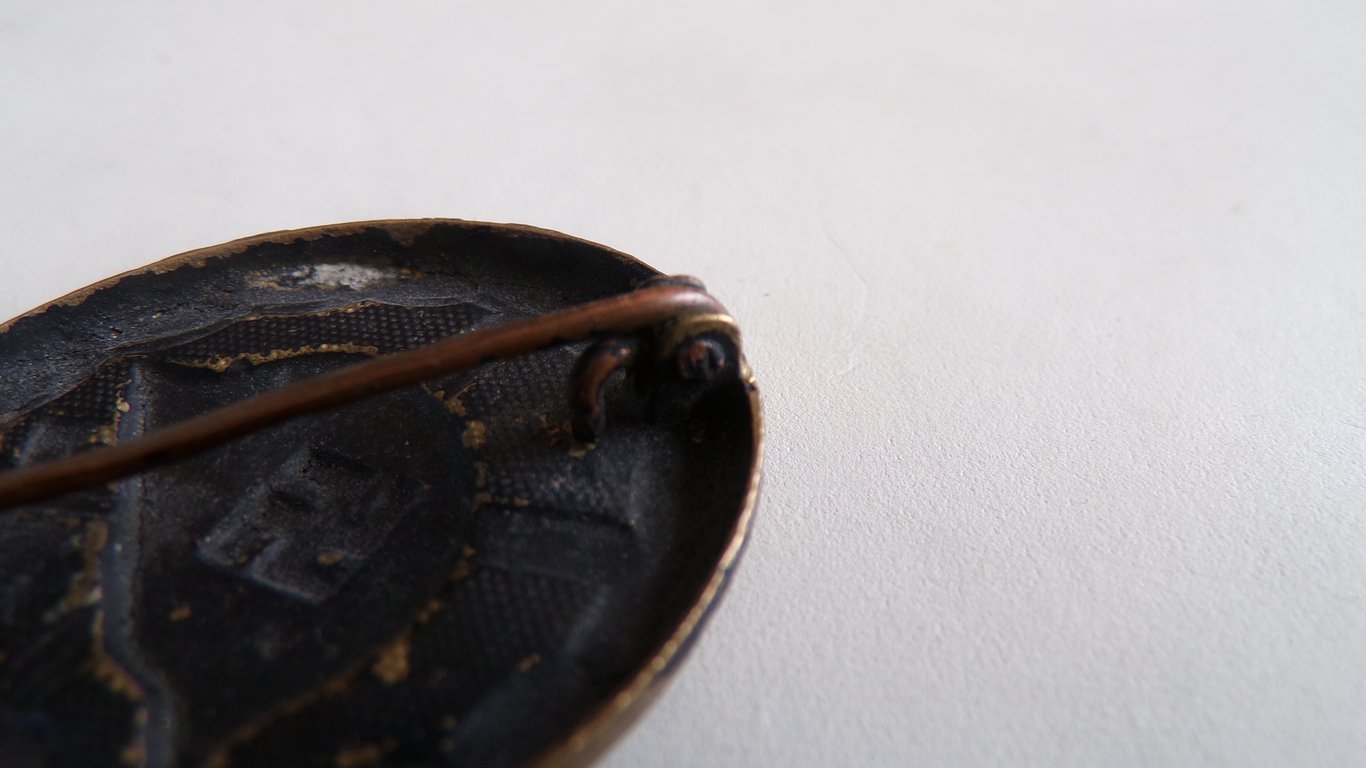 1939 Wound Badge in Black – 'Brass Core'