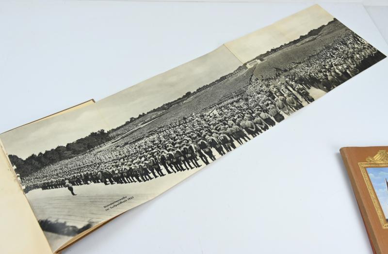 German Cigaretalbum 'Deutschland Erwacht'