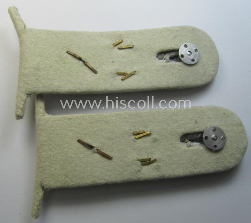 WH (Heeres), 'cyphered' officers'-type shoulderboard-pair (that comes mounted on its unsually seen: 'Auf der Steg'-mounting!) as was intended for an: 'Oberleutnant des Infanterie-Rgts. 91'