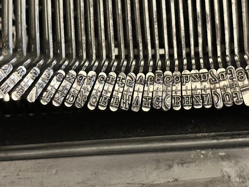 W-SS Typewriter in Transport Case