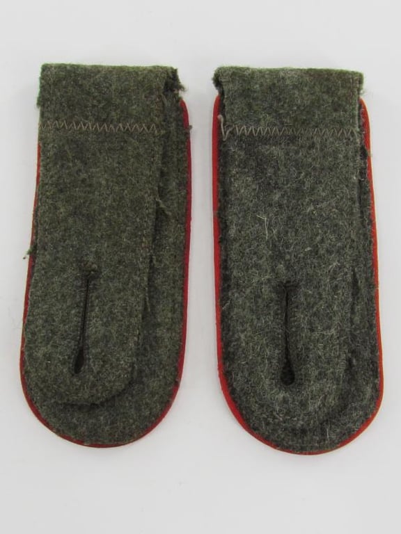 WH (Heer) Artillery EM's Shoulder Boards