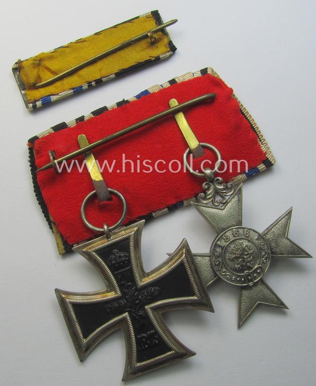 WWI-period, so-called: 'Doppelspange' (being of the neat 'detachable'-pattern!) showing resp. a: 'Bayern Militär-Verdienstkreuz 2. Kl. ohne Schwn.' and an: 'EK II. Klasse' (and that comes with its accompanying 'Feld- o. Bandspange')