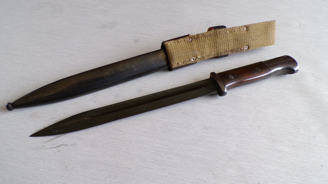 S84/98 III COMBAT BAYONET (1935)
