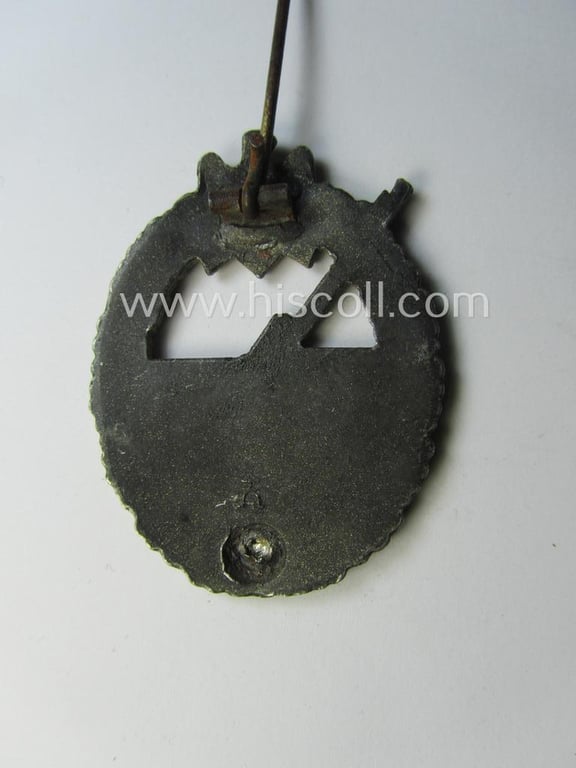 Regrettably incomplete, WH (KM) 'Marine-Artillerie-Abzeichen' being a clearly maker- (ie. 'HA'-) marked- and/or typical zinc- (ie. 'Feinzink'-) based example by the: 'Hermann Aurich'-company