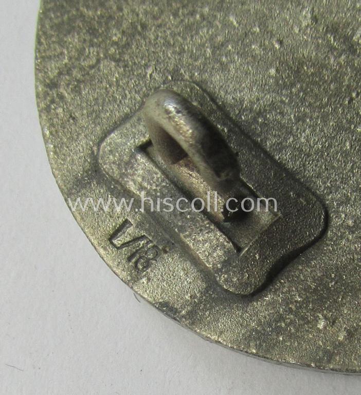 'Verwundeten-Abzeichen in Silber' being a maker- (ie. 'L/18'-) marked example by the: 'B.H. Mayer's Kunstprägeanstalt' (as executed in the rare 'pillow-crimped'-pattern!)