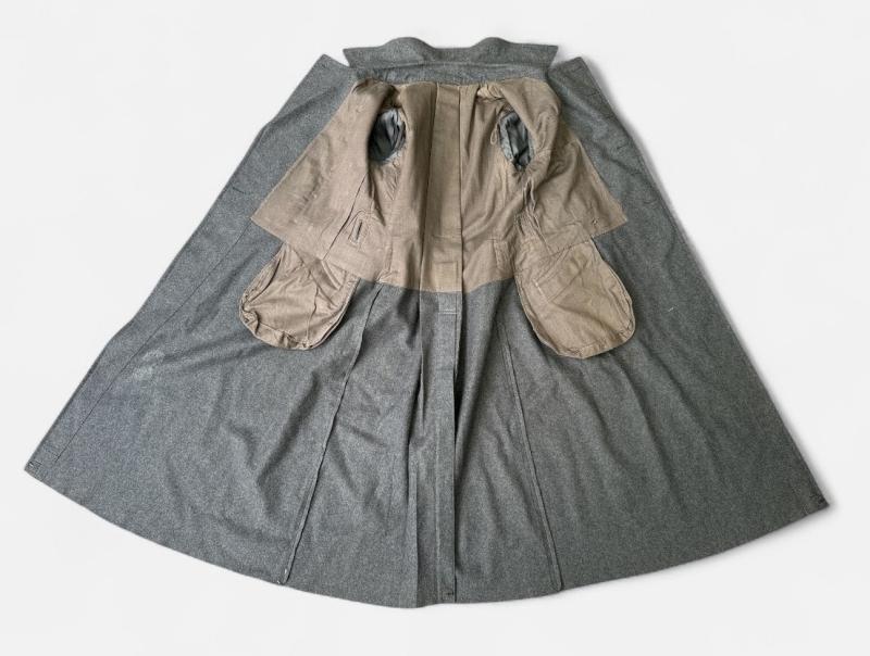 Luftwaffe Greatcoat ( Wachmantel -Top Condition )