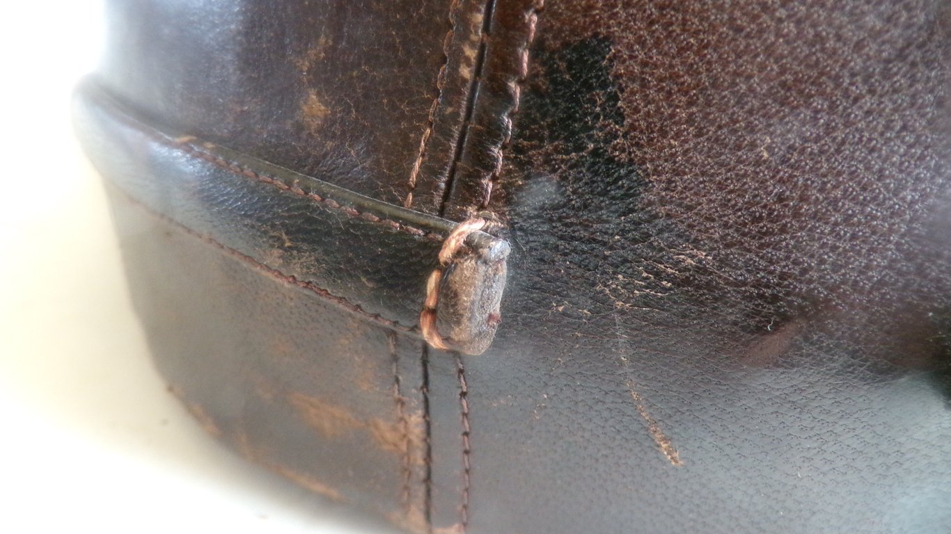 Rare, Complete Luftwaffe SSK 90 helmet