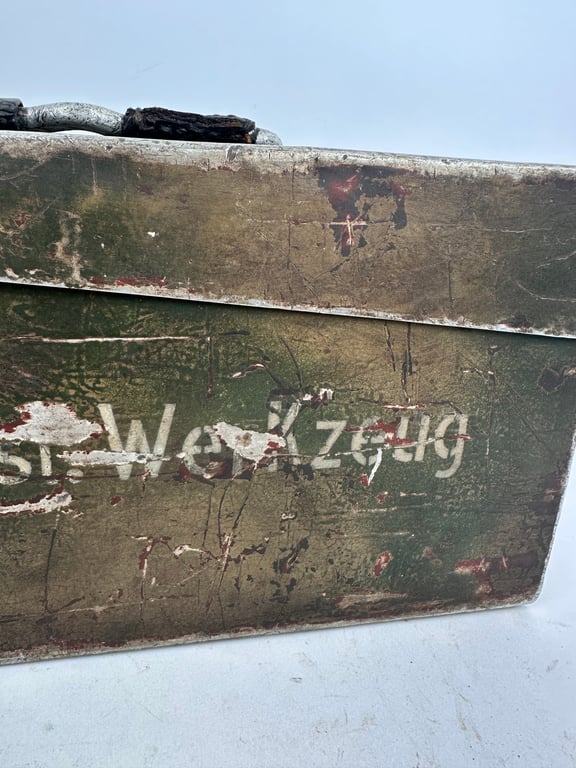 WW2 German Alu.Mg34 Camo "Waffenmst. Werkzeug" box 1940