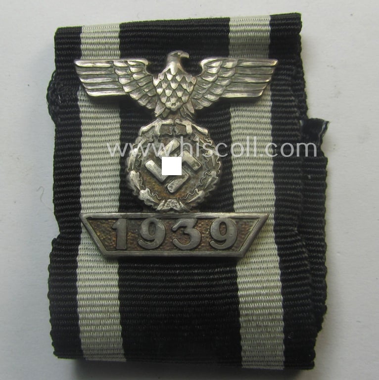'Wiederholungsspange zum EK II. Klasse' (or: bar to the WWI IC second class) being an example of the 'Prinzengrösse' as was produced by the (scarcely found!) maker (ie. 'Hersteller') named: 'Ziemer & Söhne'