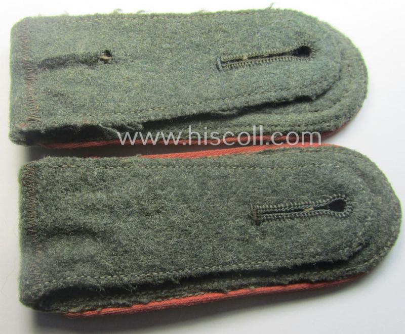 Pair of WH (Heeres) 'M41 o. M43'-pattern, NCO-type shoulderstraps as piped in the bright-pink-coloured branchcolour as was intended for a: 'Feldwebel einer Panzerjäger-Abtgs.'