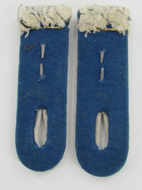 Wehrmacht Sonderdienst Oberleutnant shoulder boards
