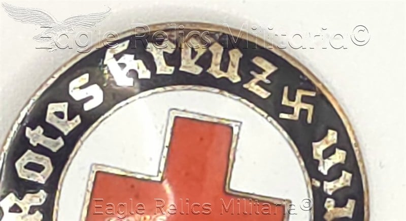 DRK Helfrin Badge