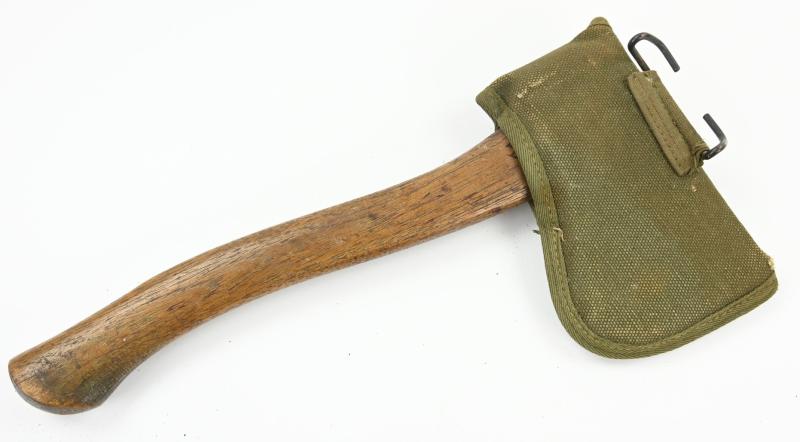 US WW2 M-1910 Entrenching Axe Hatchet & Cover