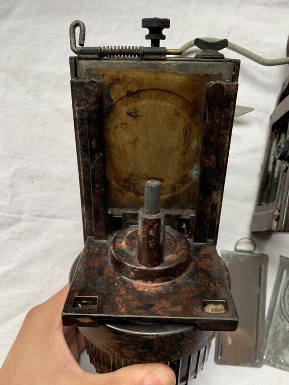 WH (Heer) Bakelite Carbid Lantern