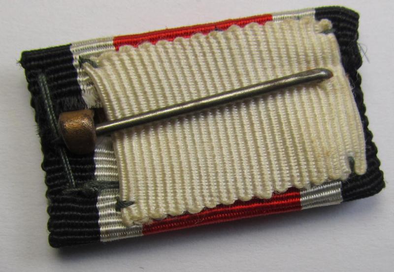 Single-pieced medal-bar (ie. 'Feld-/Bandspange') as was intended for an: 'Eisernes Kreuz II. Klasse' (or: iron cross second class)