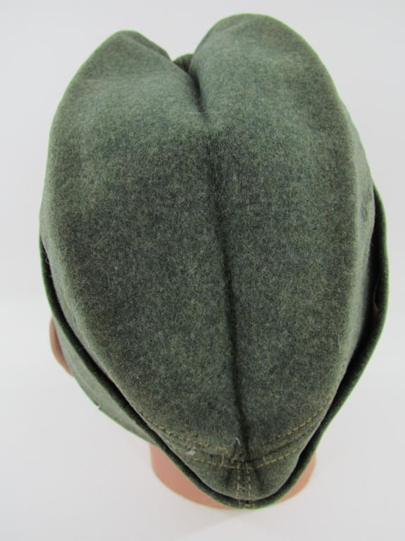 Early SS-VT Infantry Pipped EM’S Overseas Cap