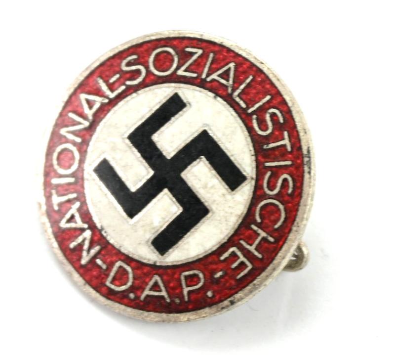 German NSDAP Party Member Badge 'M1/93'