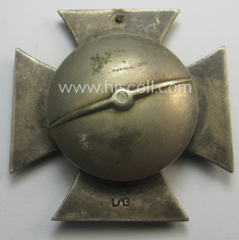 'EK 1. Kl.' (or: Iron Cross 1st class) as executed in the scarcely seen so-called: 'screw-back'-pattern being a typical maker- (ie. 'L/13'-) marked example as was produced by the 'Hersteller': 'Paul Meybauer'