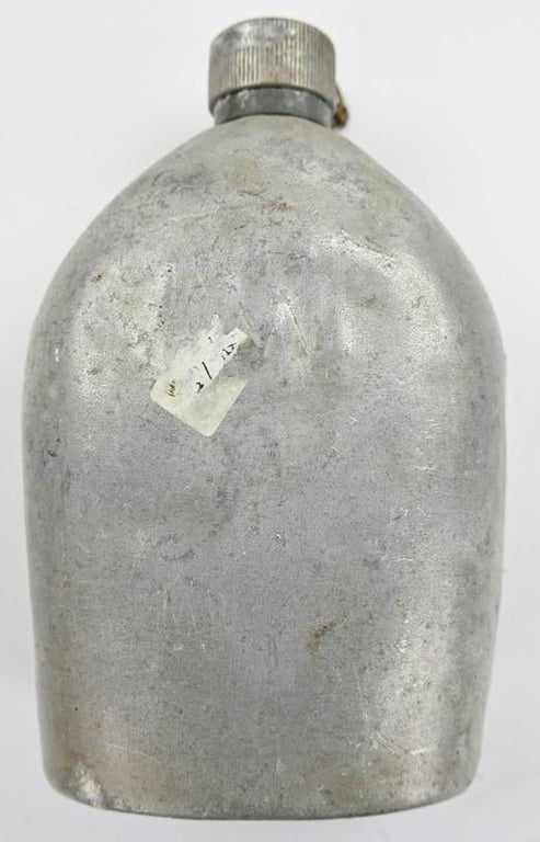 US WW1 M-1917 Cavarly Canteen with Carrying Hook